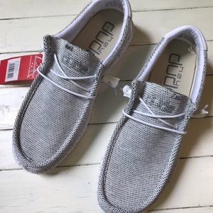 Hey dude Wally Sox Classic stone white